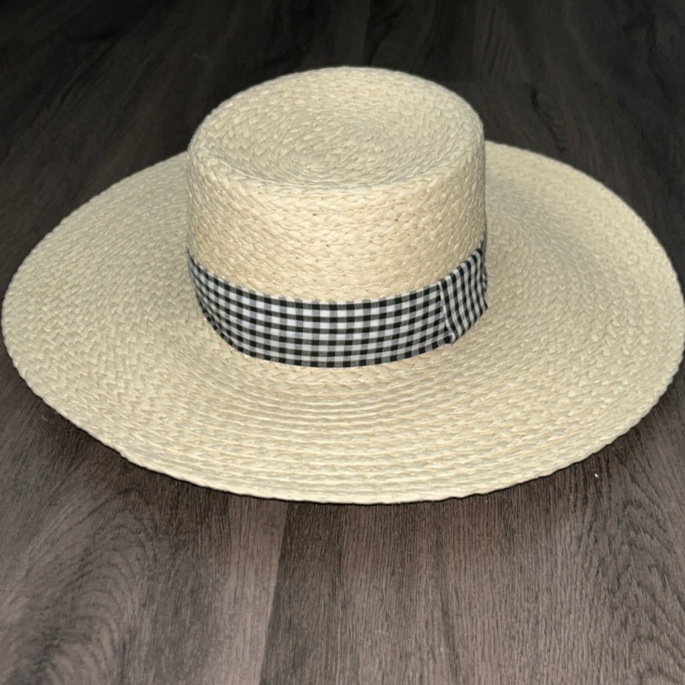 Wide brim woven sunhat with gingham band